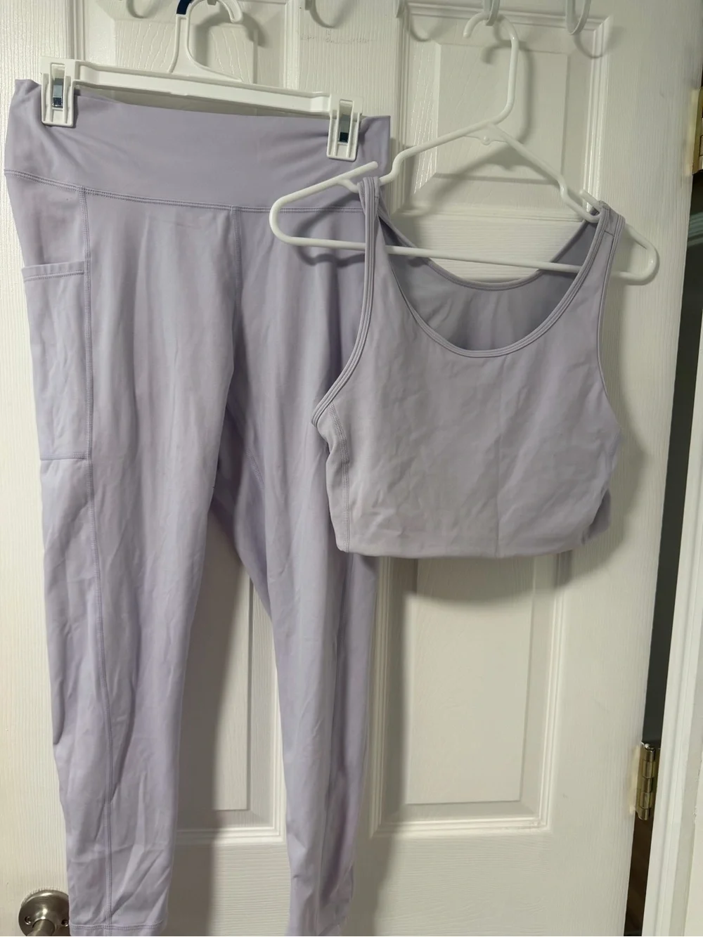 Mono B Lavender Scoop-Neck Sports Bra & Matching Leggings Set